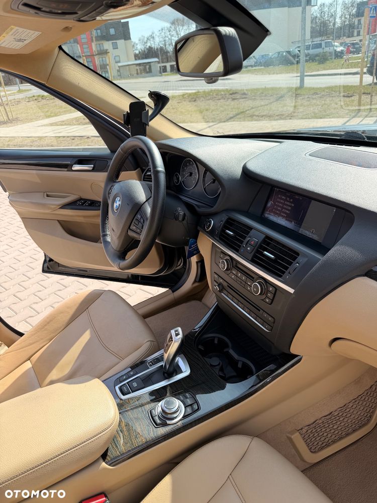 BMW X3 xDrive28i Sport-Aut - 17