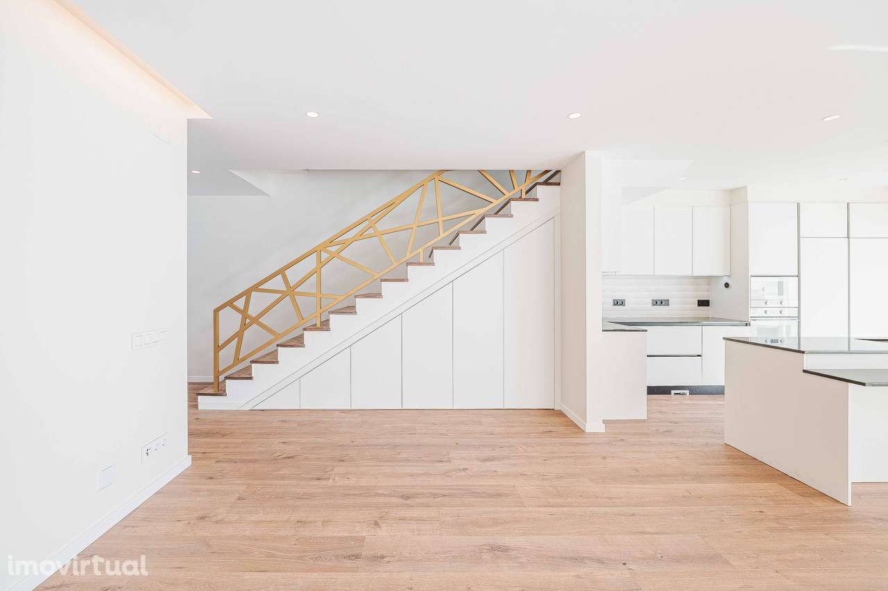 Elegante moradia T4 de arquitetura contemporânea em Albarraque - Grande imagem: 5/56