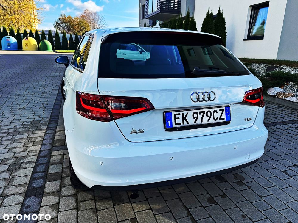 Audi A3 Sportback 1.6 TDI (clean diesel) S tronic Attraction - 26