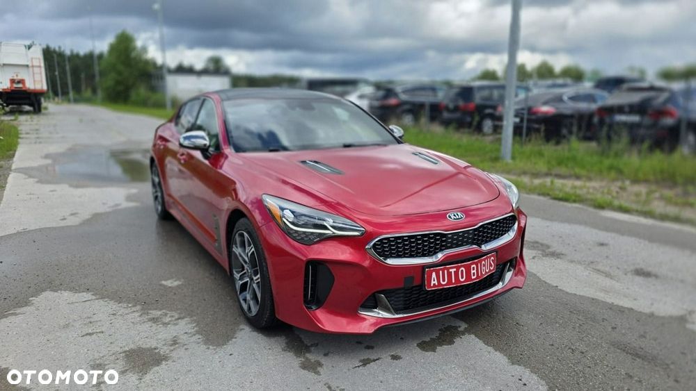 Kia Stinger - 9