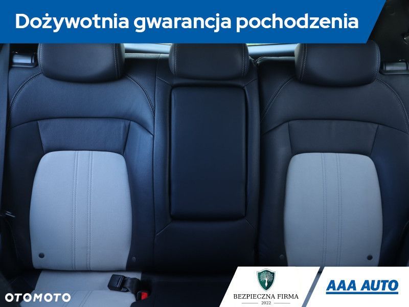 Kia Sportage - 12