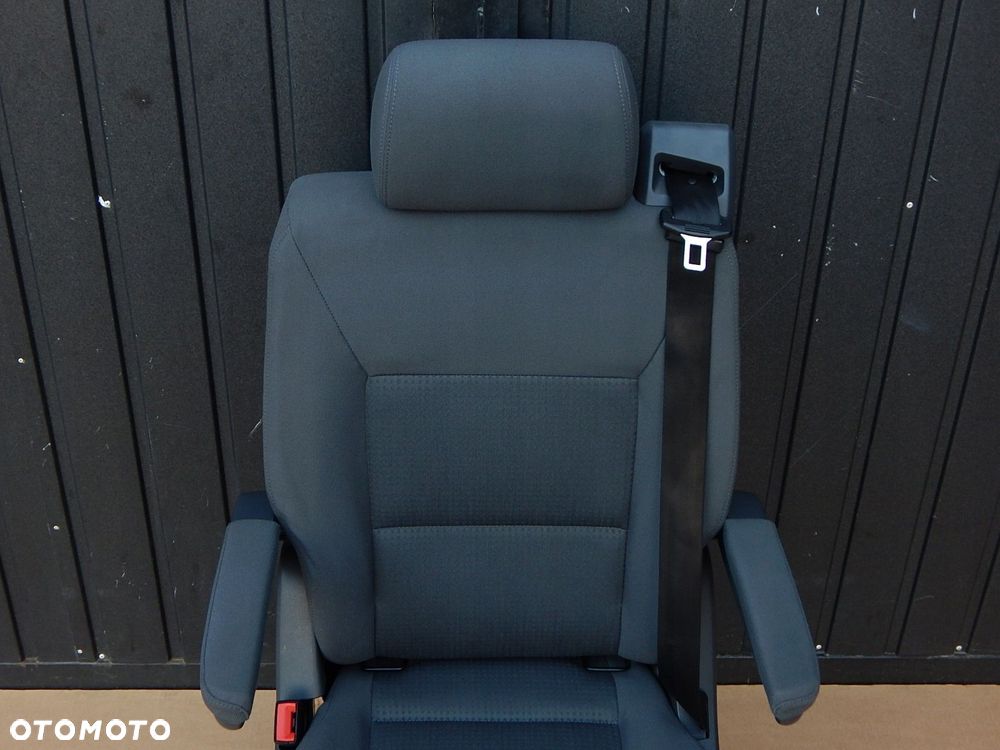 vw t5 t6 multivan fotel obrotowy tył podłokietnik antracyt ładny - 4
