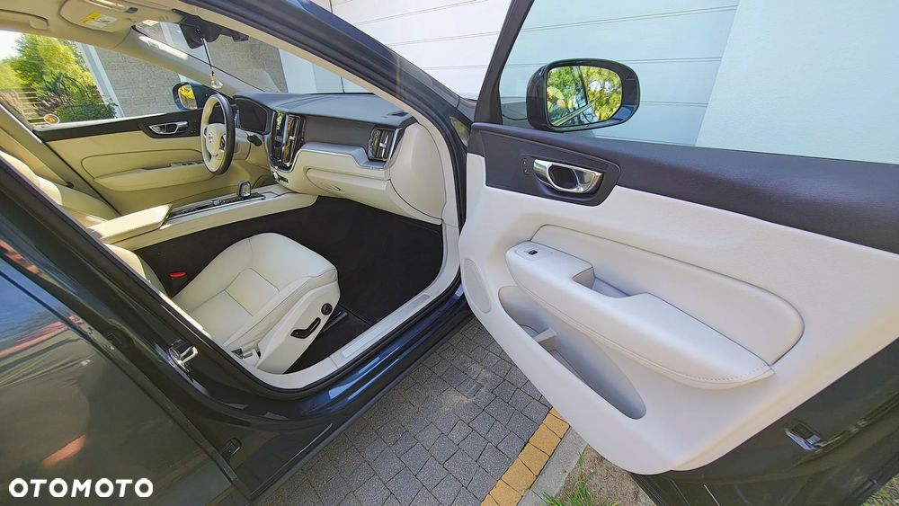 Volvo XC 60 - 21