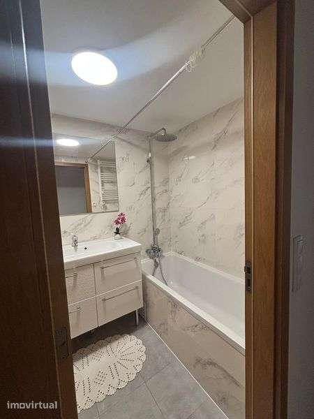 T2 nas Olaias, com garagem e arrecadação - Grande imagem: 4/8