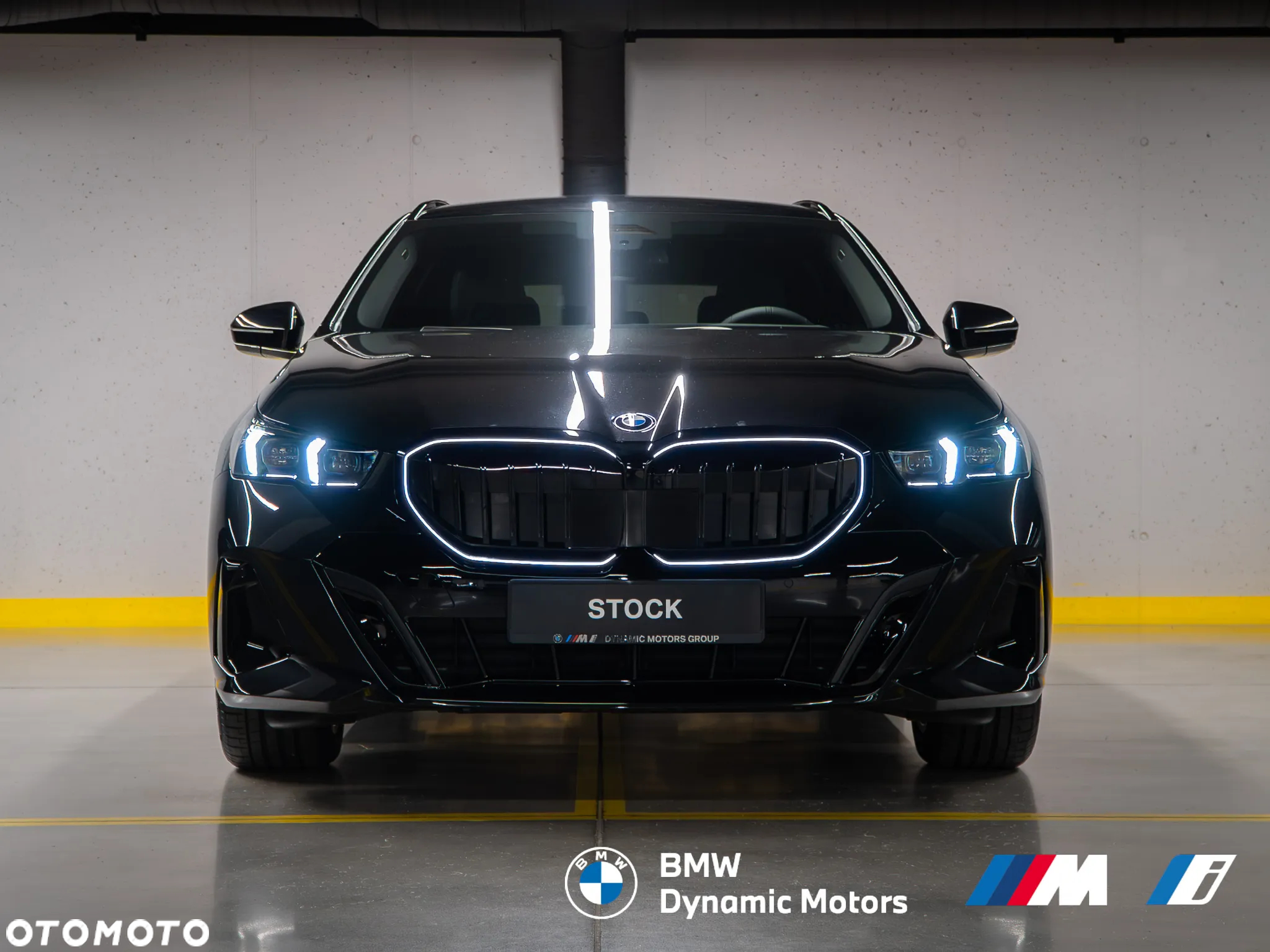 BMW Seria 5 520d xDrive Touring - 2