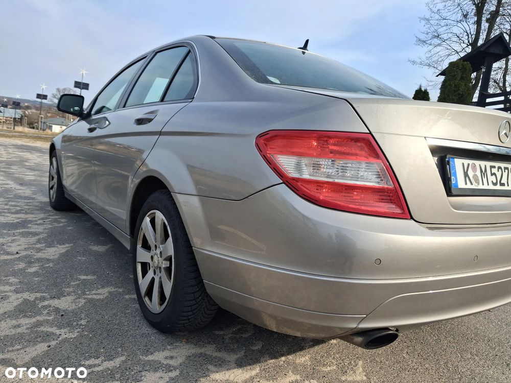 Mercedes-Benz Klasa C 220 CDI DPF Automatik Avantgarde - 15