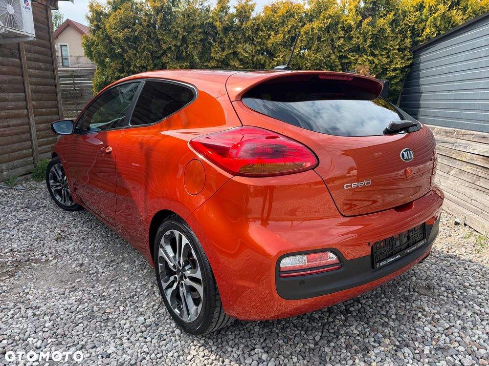 Kia Ceed 1.6 GDI DCT Spirit - 9