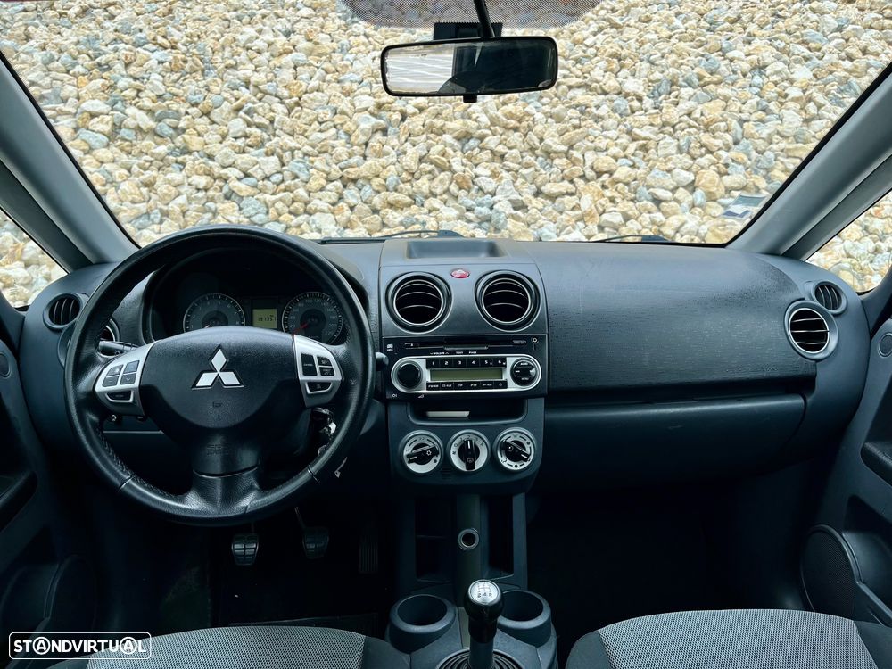 Mitsubishi Colt - 24
