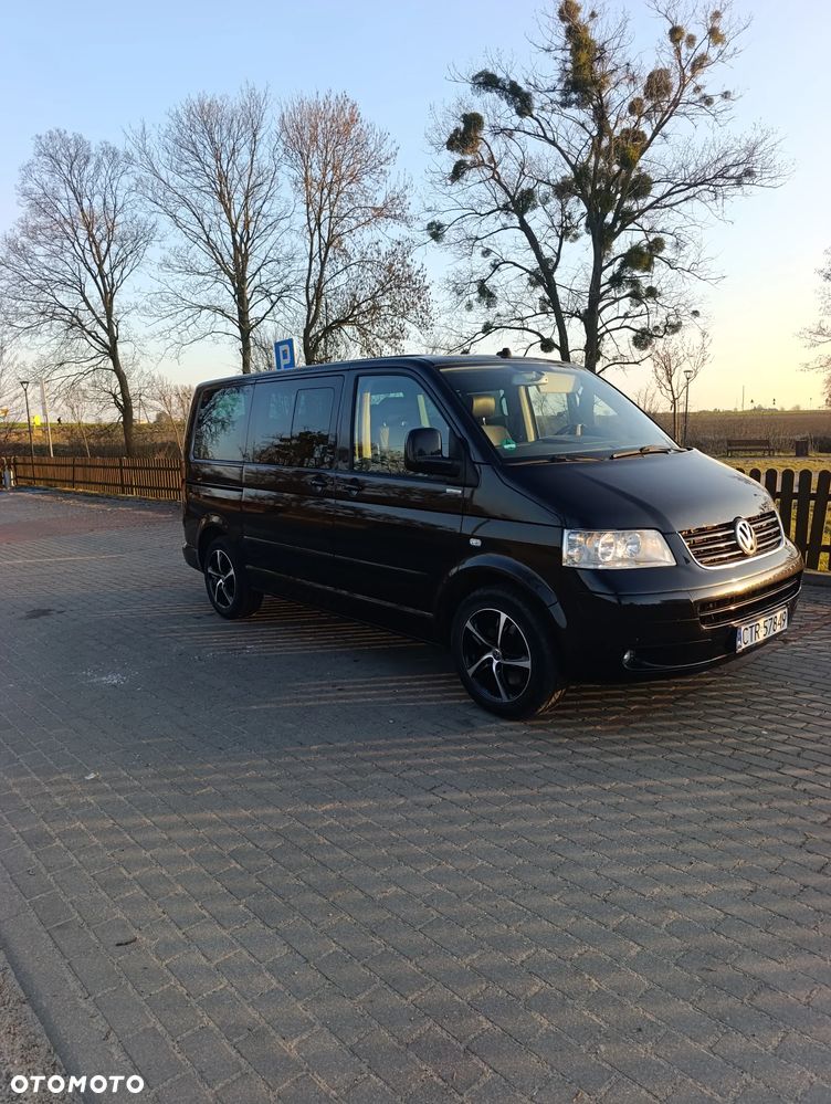 Volkswagen Multivan - 2