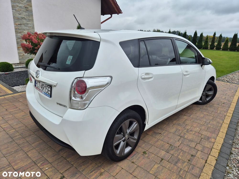 Toyota Verso 1.6 D-4D Premium - 14
