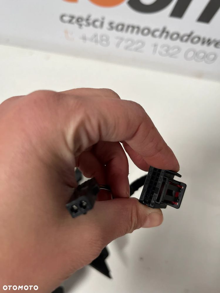 Lusterko Skoda Octavia IV 2021R PRAWE PIN 8+2 5E3 - 7