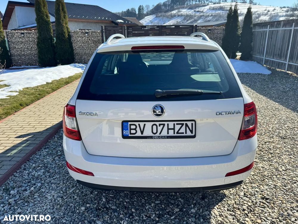 Skoda Octavia 2.0 TDI ELEGANCE - 5