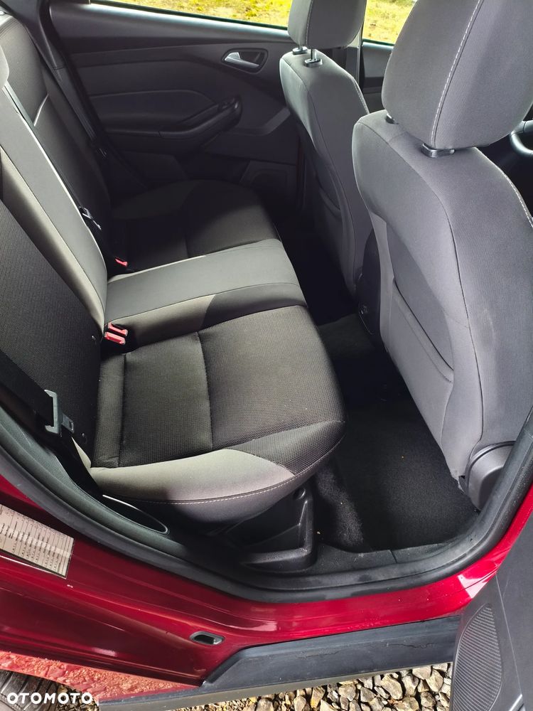 Ford Focus - 8
