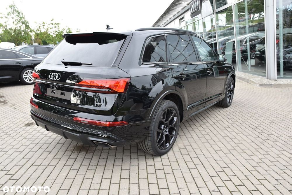 Audi Q7 - 7