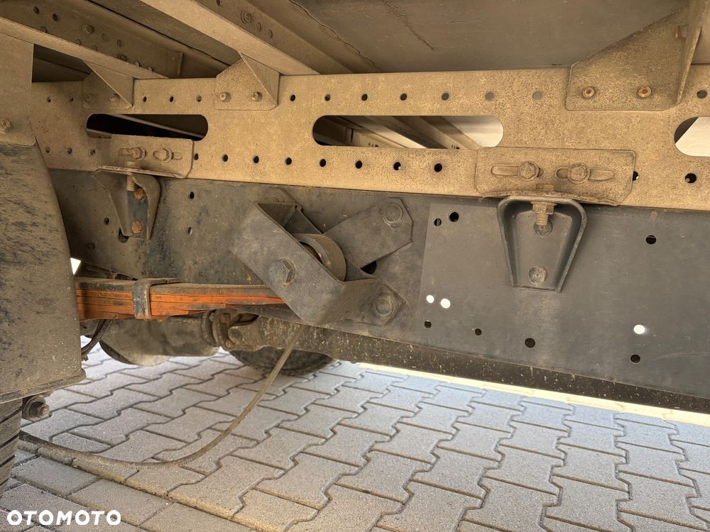 Iveco DAILY 35C14 2.3 HPI KONTENER 8 PALET WINDA KLIMA - 7