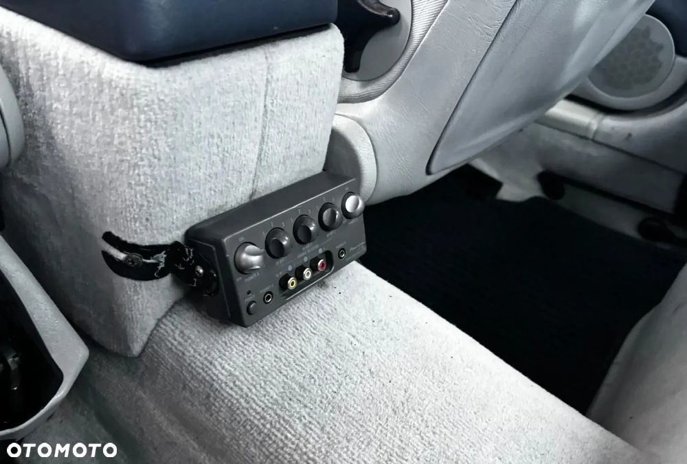 Mercedes-Benz CLK - 29