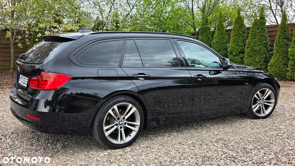 BMW Seria 3 318d DPF Edition Sport - 13