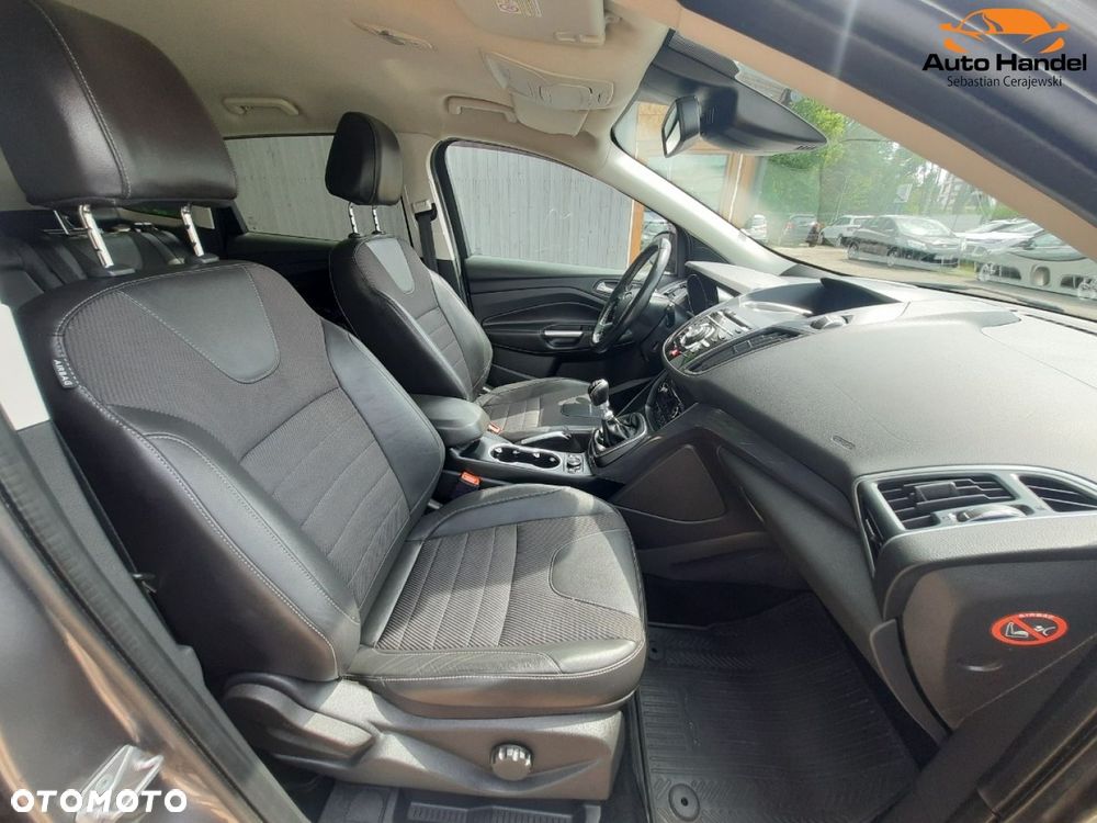 Ford Kuga 1.6 EcoBoost 2x4 Individual - 34