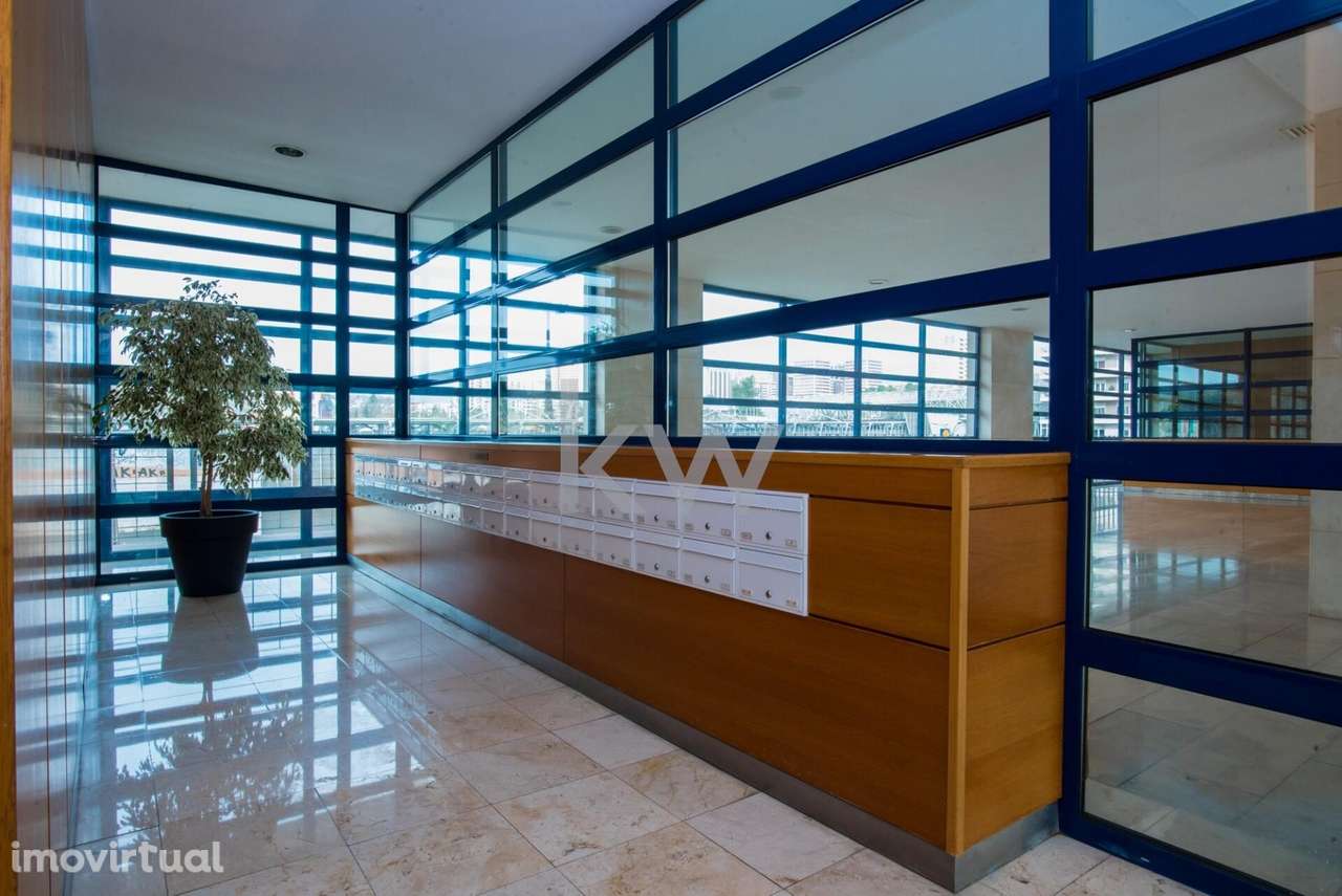 Apartamento T2 nas Twin Towers, com suite e elevador, Campolide, Lisbo - Grande imagem: 4/23