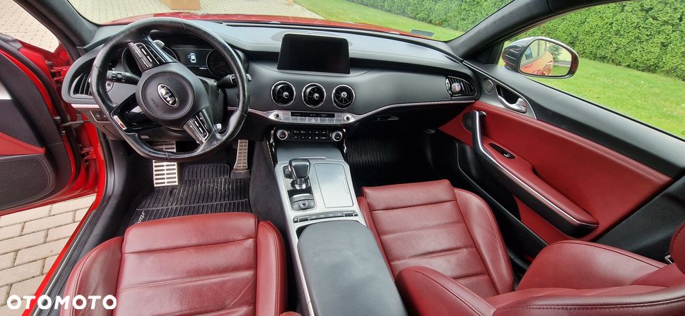 Kia Stinger - 6