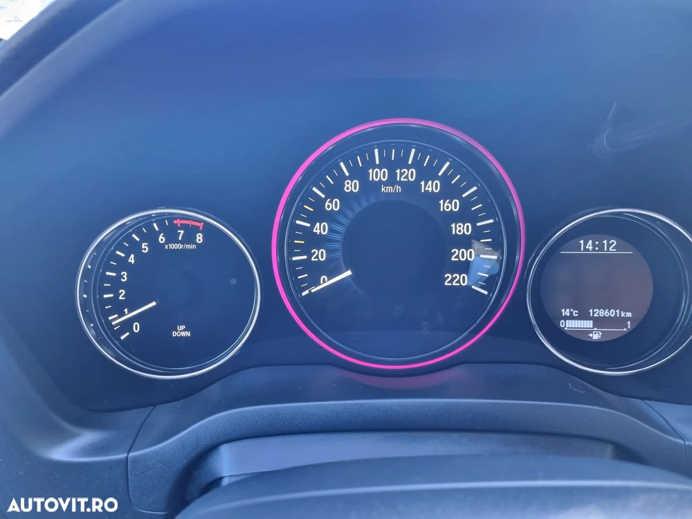 Honda HR-V 1.5 i-VTEC 4x2 6MT Executive - 12