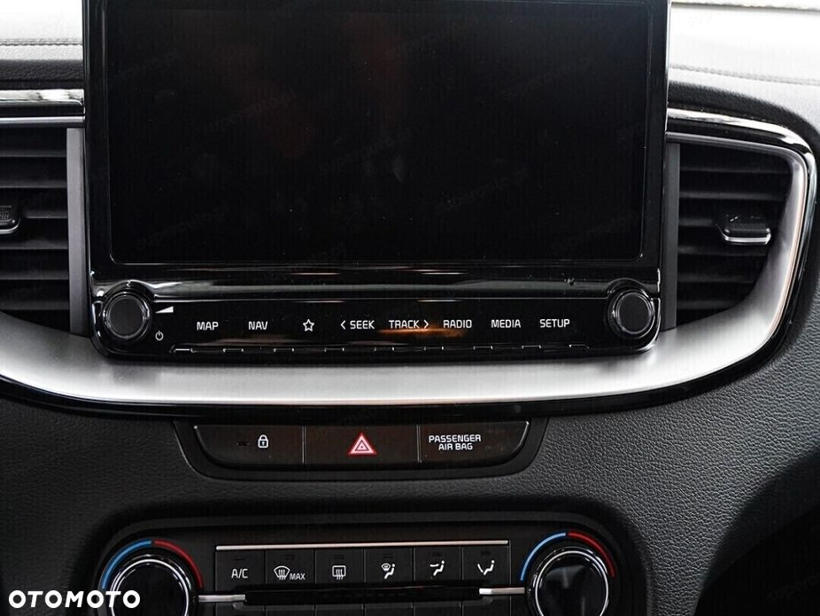 Kia Ceed 1.5 T-GDI Tribute DCT - 10