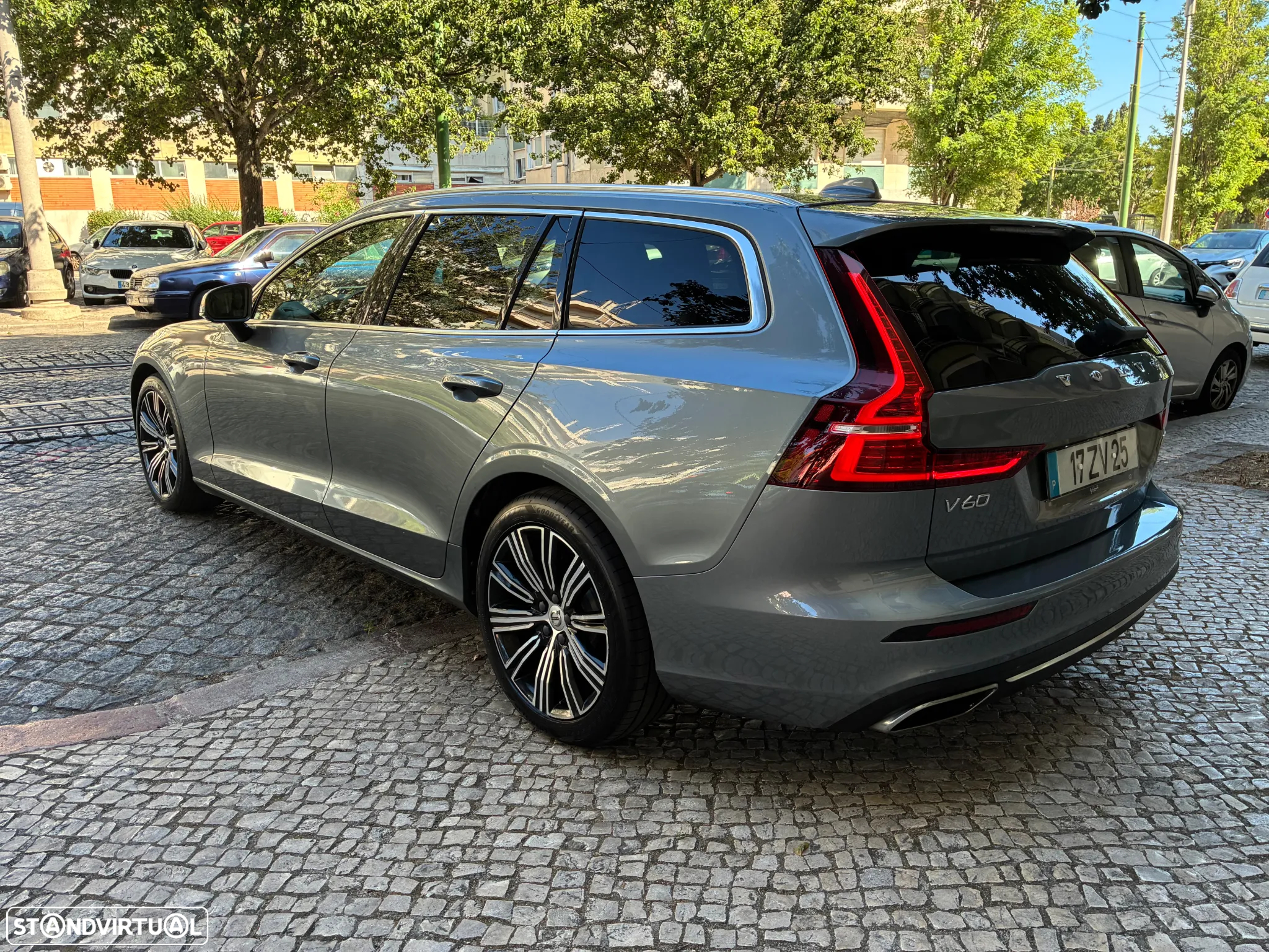 Volvo V60 2.0 D4 Inscription Geartronic - 8