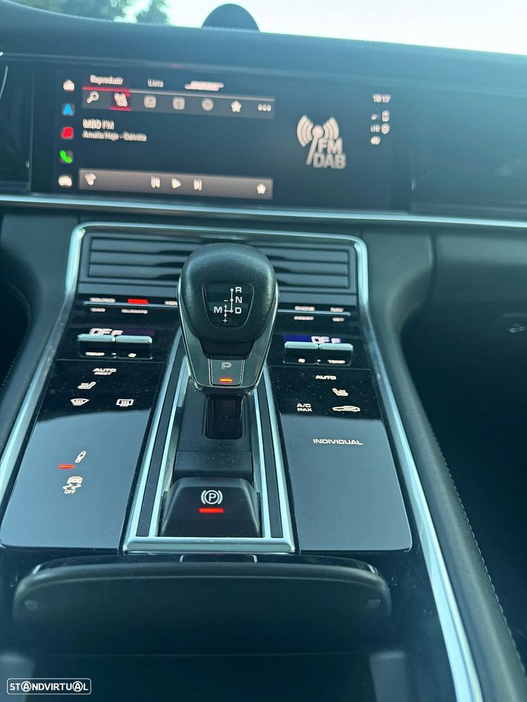 Porsche Panamera 4 E-Hybrid - 8