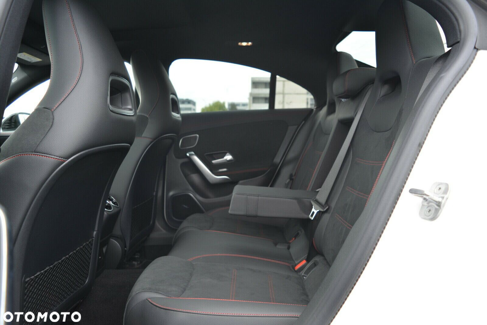 Mercedes-Benz CLA 200 AMG Line 7G-DCT - 27