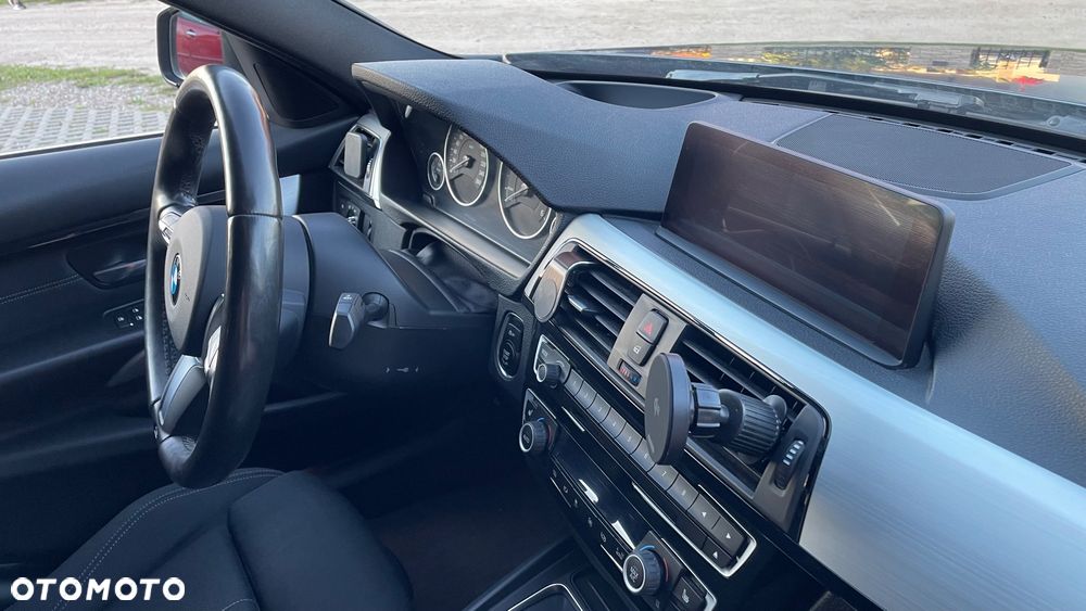 BMW Seria 3 320d Sport Line - 17