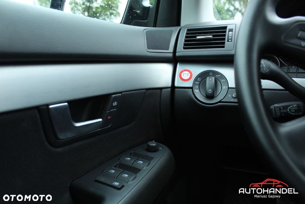 Audi A4 Avant - 10