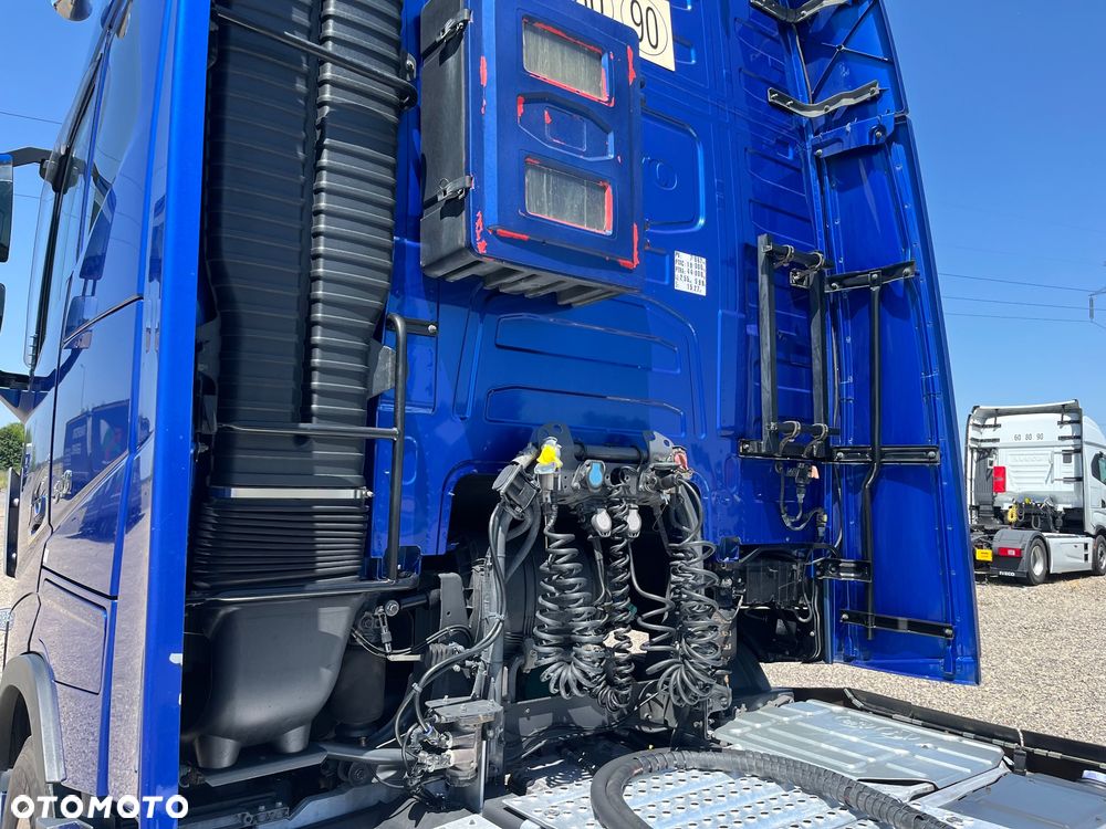 Volvo FH540 XL/ FULL ADR/BOGATA OPCJA/ AIR INTEGRAL/ALCOA/ KLIMA POSTOJOWA - 7