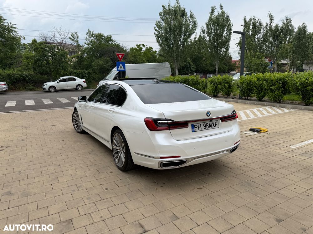 BMW Seria 7 745Le AT PHEV - 13