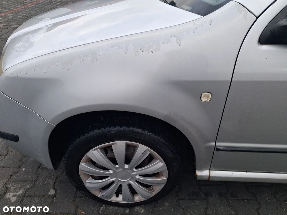 Skoda Fabia 1 1 Kombi 99-08 silnik 1.4 16v BKY skrzynia biegów GRZ klapa drzwi lusterko błotnik 2102 srebrny szyba alternator pompa sterownik maglownica rozrusznik cewka kolektor tłumik wydech belka sanki tapicerka mechanizm lampa reflektor chłodnica przewód wąż panel sterownik stacyjka lewarek konsola wiązka przewód zamek zwrotnica zacisk osłona obudowa podstawa radio przełącznik przepustnica przepływomierz czujnik NA CZĘŚCI WSZYSTKIE CZĘŚCI - 14