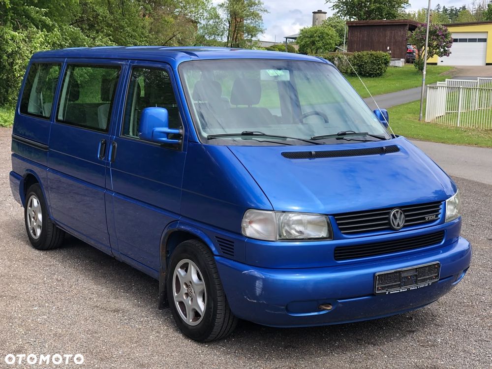 Volkswagen Multivan - 1