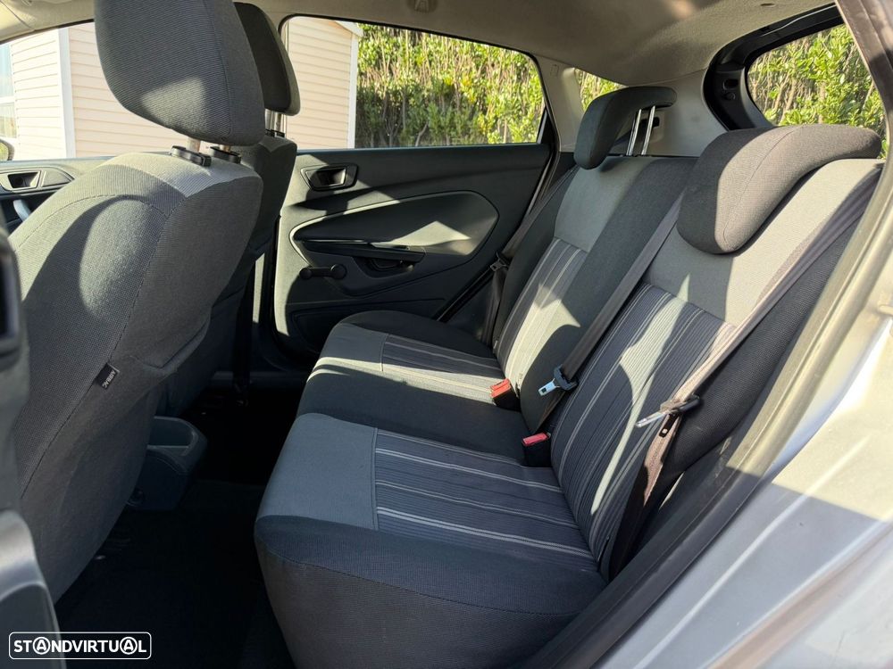 Ford Fiesta 1.4 TDCI Techno - 8