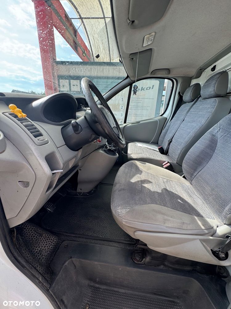 Renault Trafic - 17