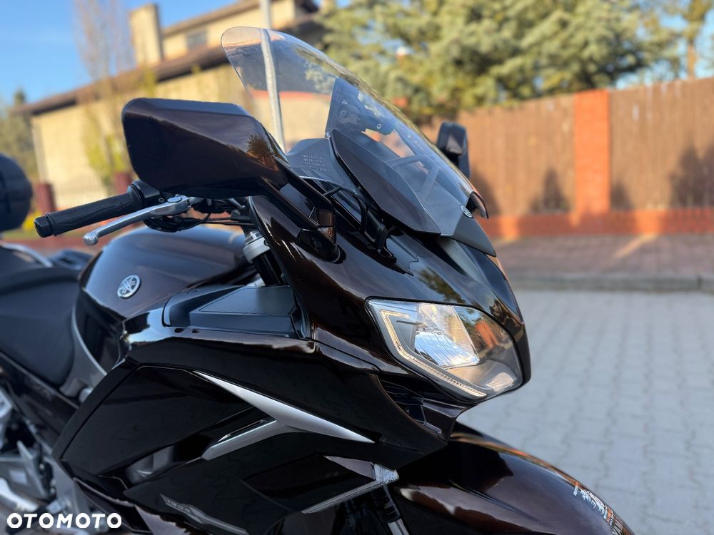 Yamaha FJR - 4