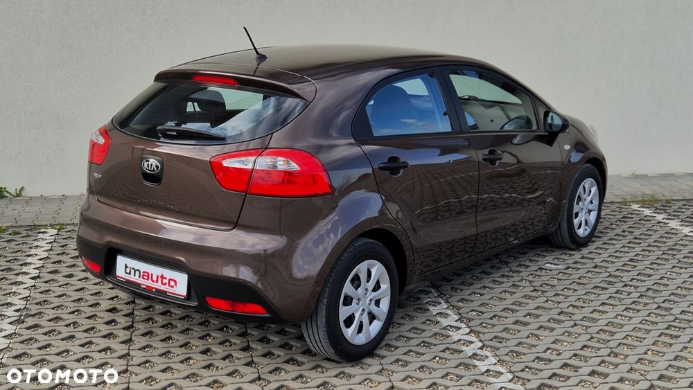 Kia Rio 1.2 L - 25