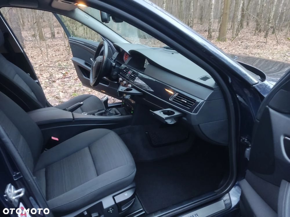 BMW Seria 5 520d Edition Exclusive - 33