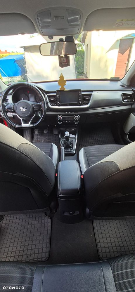 Kia Stonic 1.4 L - 9