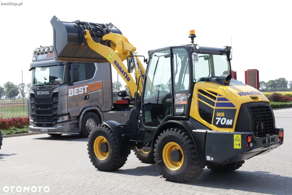 Komatsu WA70M-8 - 25