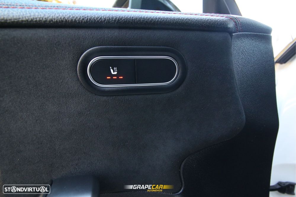 Mercedes-Benz CLA 250 e Shooting Brake AMG Line - 12