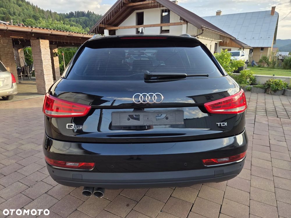 Audi Q3 2.0 TDI Design - 12