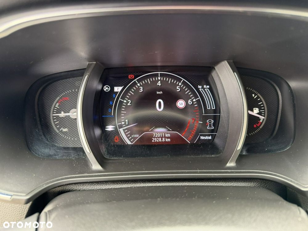 Renault Megane ENERGY TCe 205 EDC GT - 12