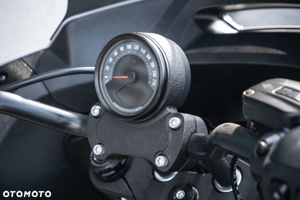 Harley-Davidson Softail Low Rider - 20