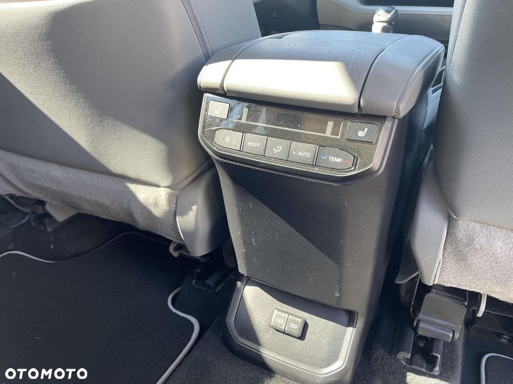 Toyota Highlander - 16