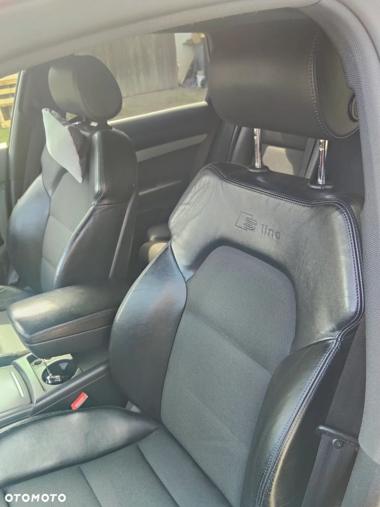 Audi A6 Avant 2.4 quattro - 11
