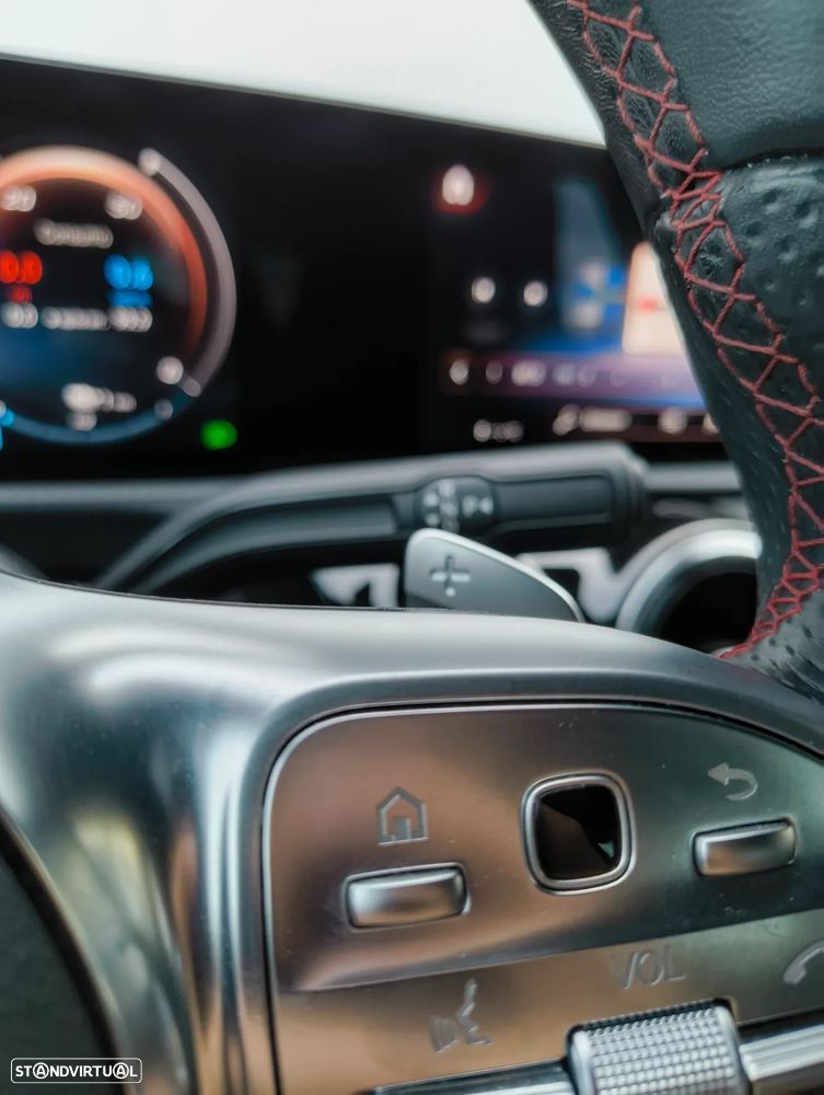 Mercedes-Benz A 250 e AMG Line - 14