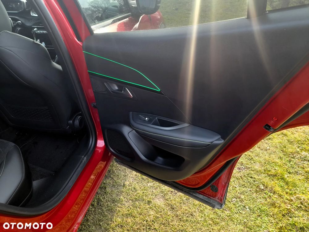 Peugeot 2008 1.2 PureTech GT Pack S&S EAT8 - 15